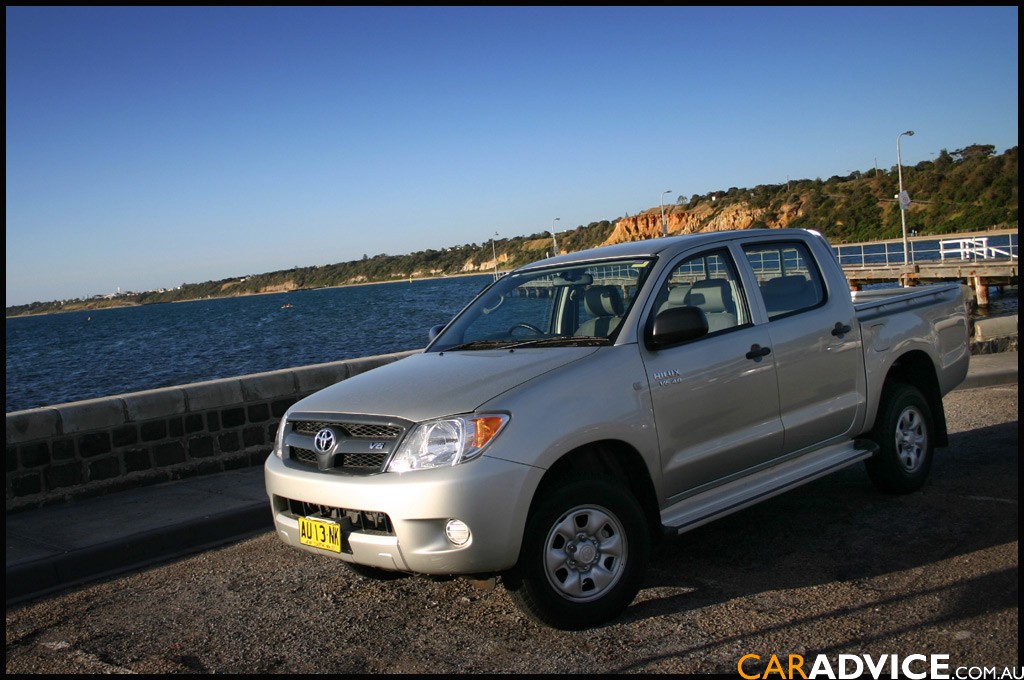 Toyota Hilux 30TD 4WD SR5