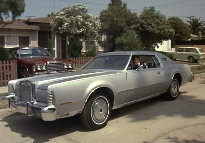 Lincoln Continental Mark IV