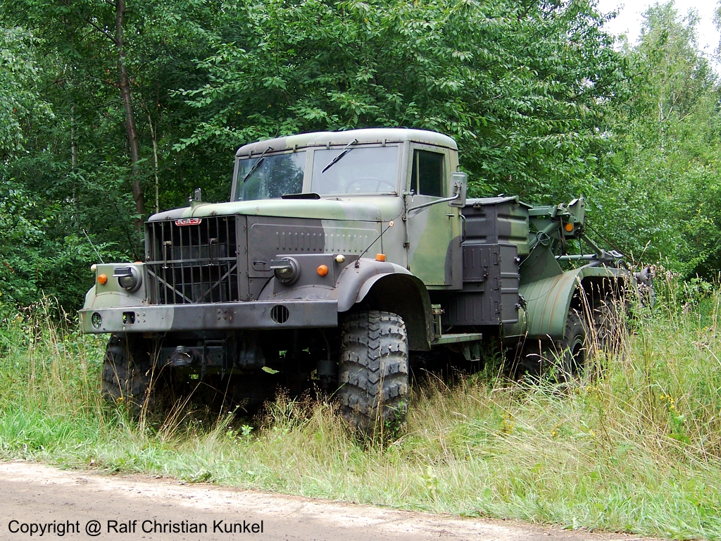 KRAZ 255B1