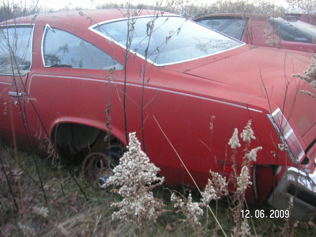 Oldsmobile Cutlass S 2dr HT