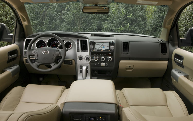 Toyota Sequoia SR5