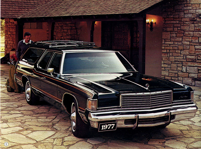 Dodge Royal Monaco Brougham limousine