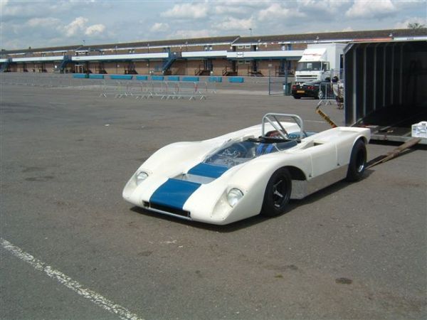 Lola T212