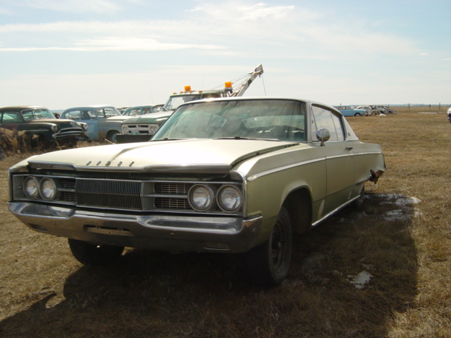 Dodge Brothers U1-A Ton screenside