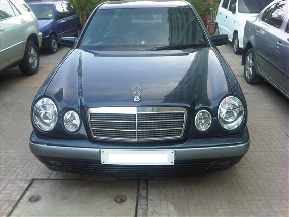 Mercedes-Benz E230 Elegance