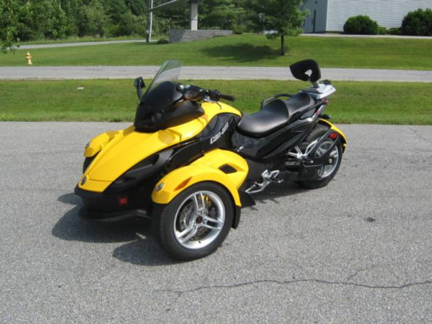 Can-am Spyder 990