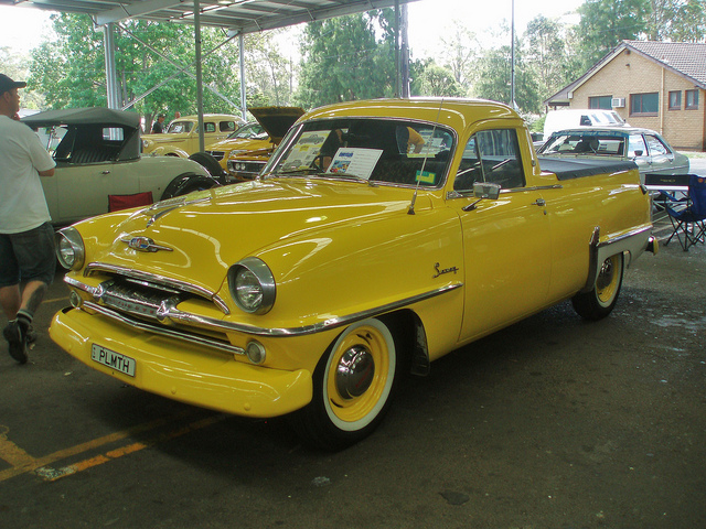 Plymouth Savoy 213