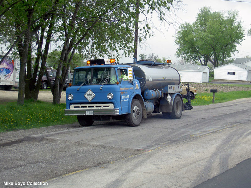 Ford C-8000