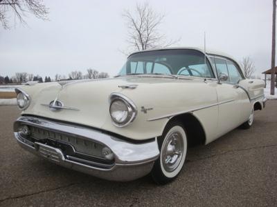 Oldsmobile Super 88 Holiday 4dr