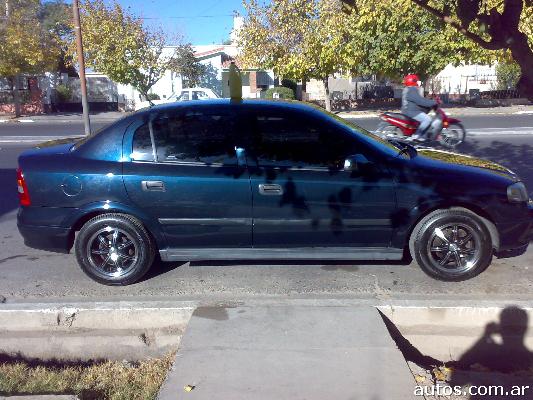 Chevrolet Astra GLS 20 MPFi Sedan