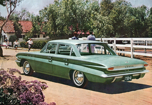 Buick Special Deluxe 4dr sedan