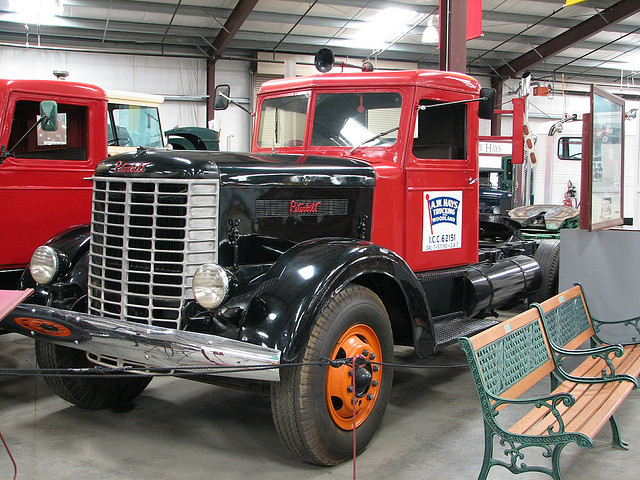 Peterbilt 260GD 5 Ton Tractor