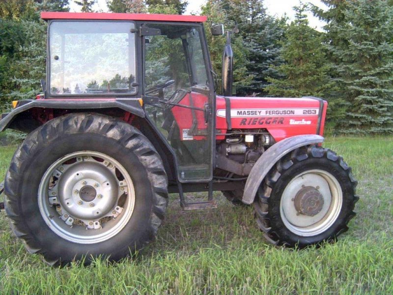 Massey Ferguson 263