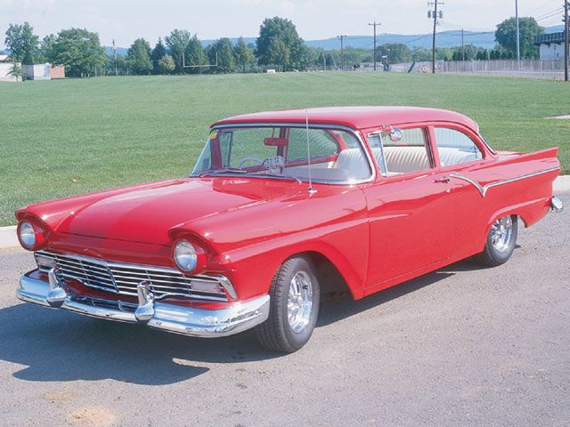 Ford Fairlane sedan