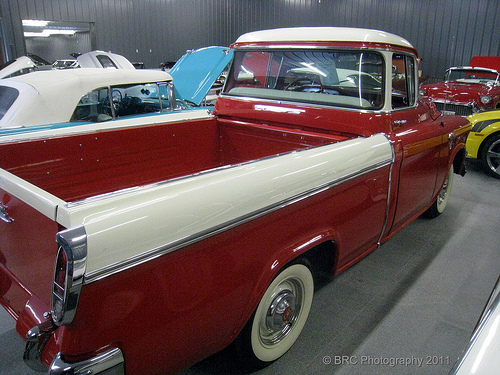 GMC Suburban 100