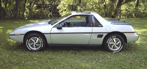 Pontiac Fiero 2M5