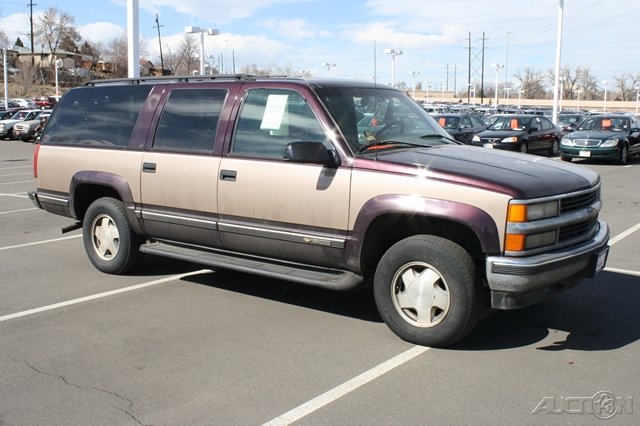 Chevrolet 1500 Suburban Cheyenne