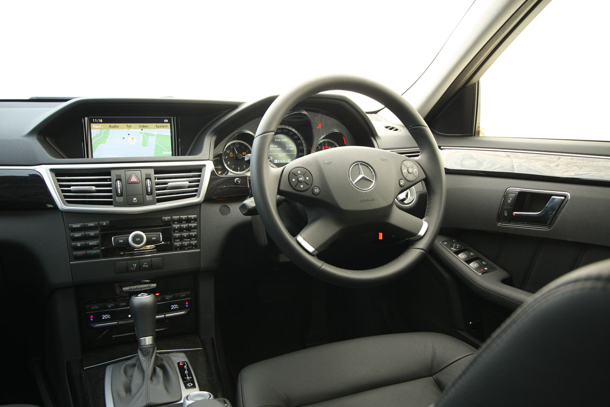 Mercedes-Benz E220