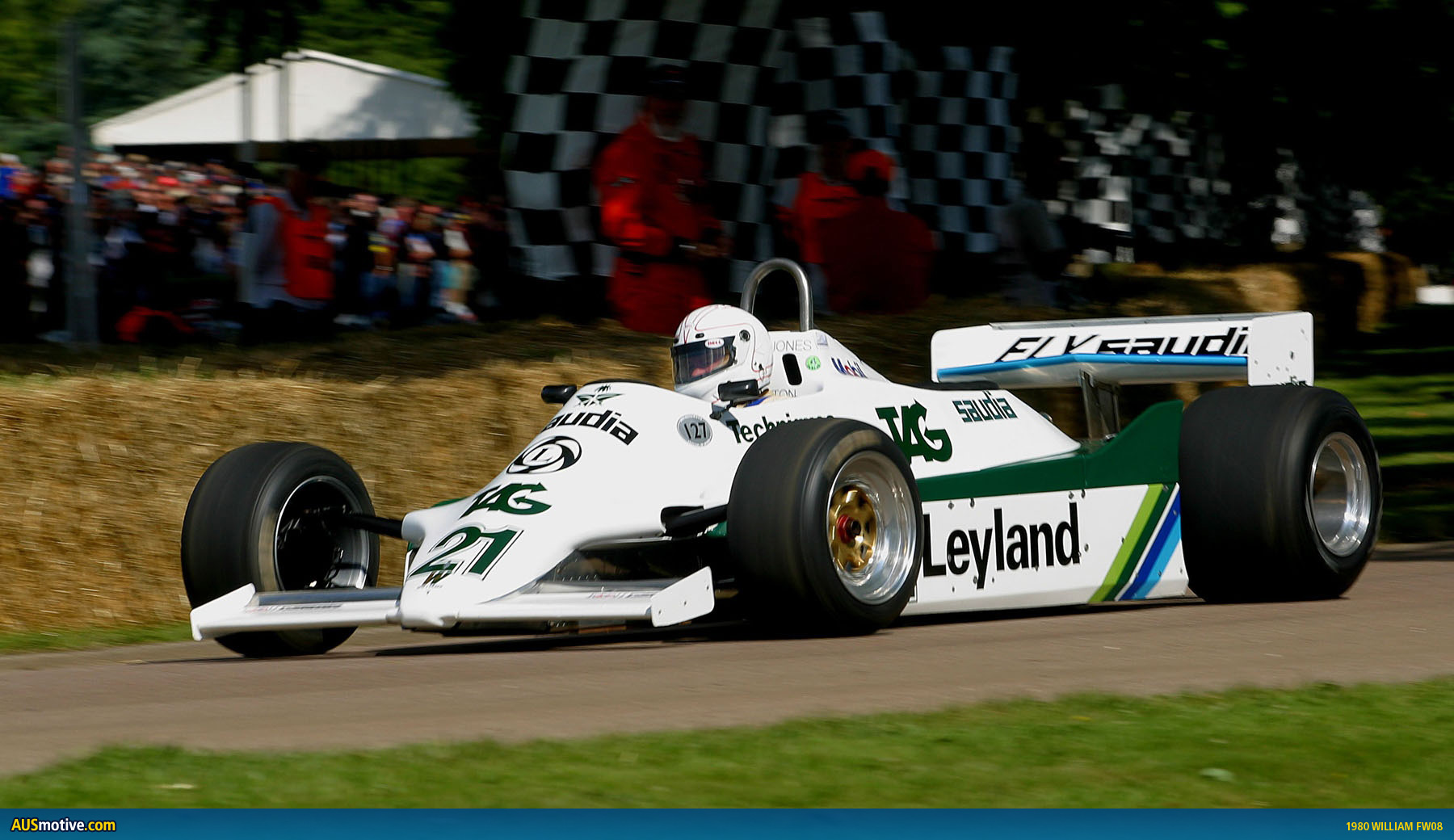 Williams FW08