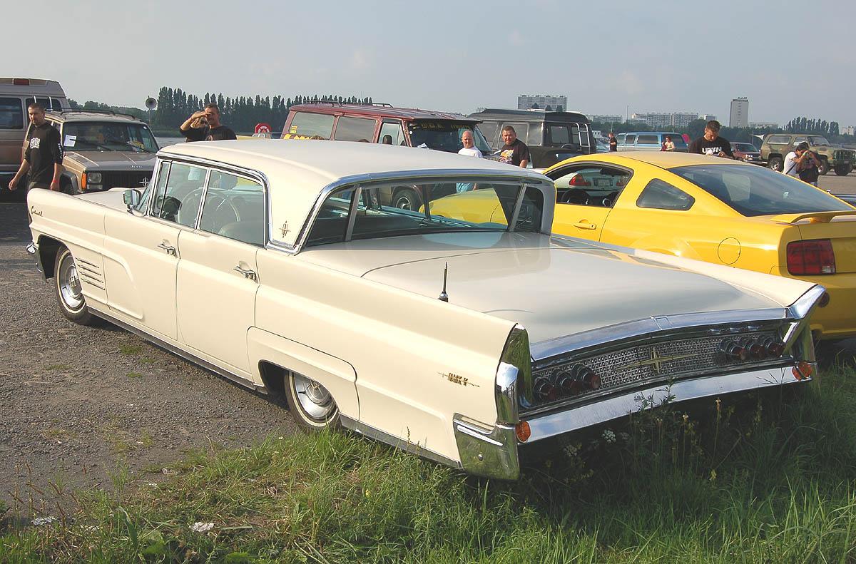 Lincoln Continental Landau