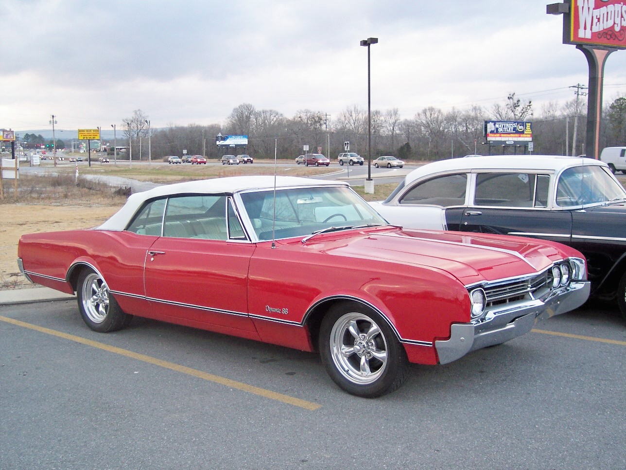 Oldsmobile Dynamic 88