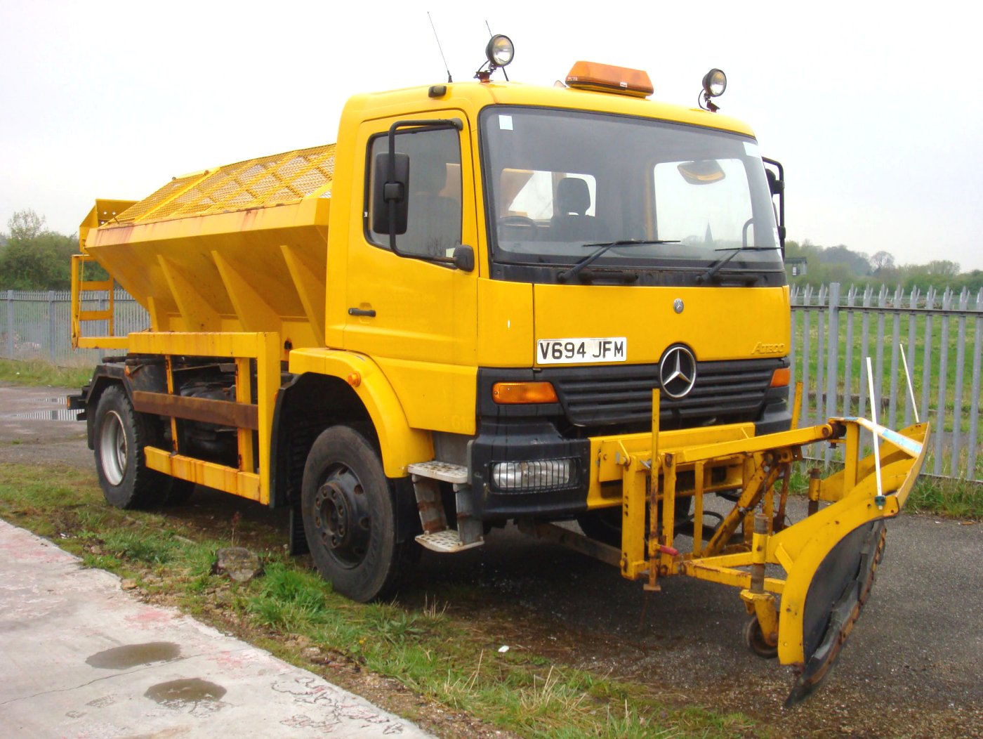 Mercedes-Benz Atego 1317