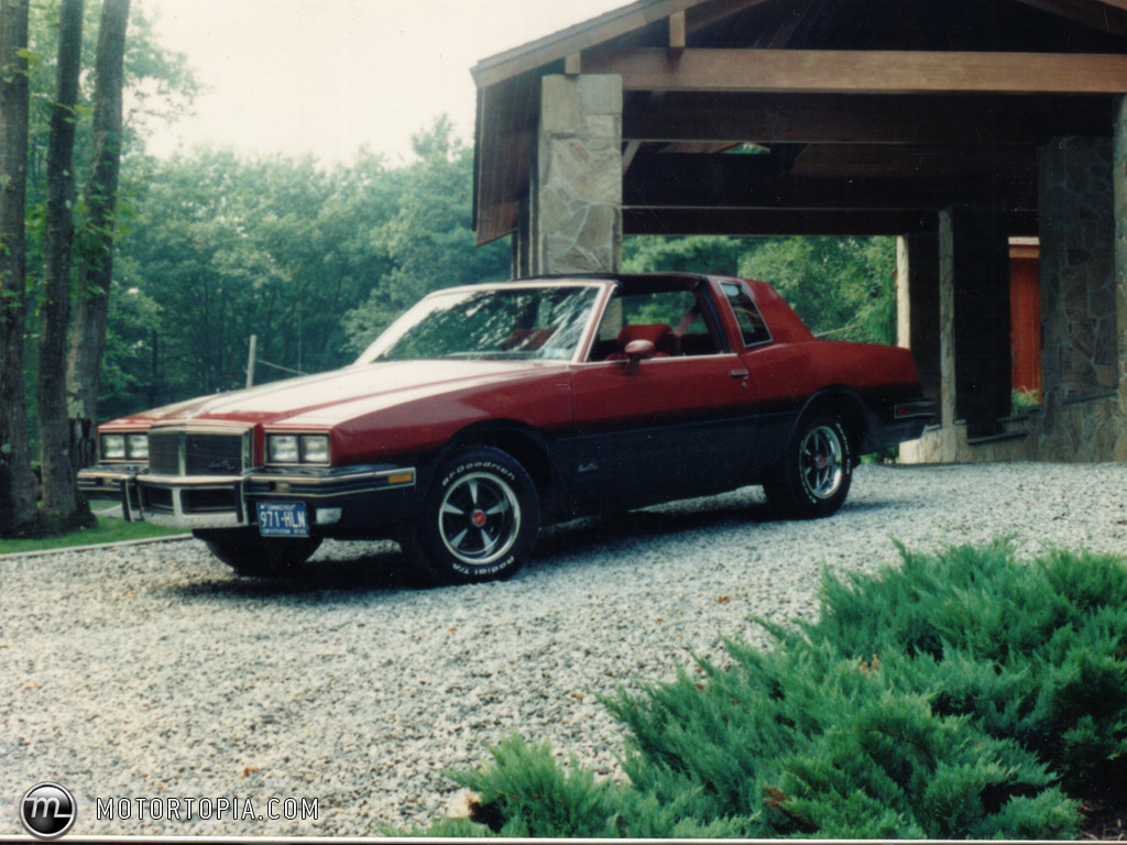 Pontiac Grand Prix LE