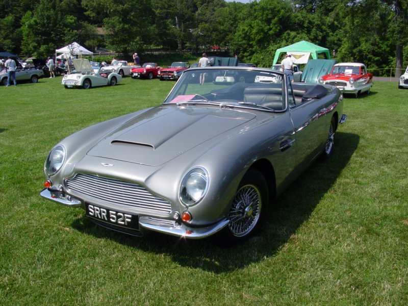 Aston Martin DB 6 Vantage Superleggera