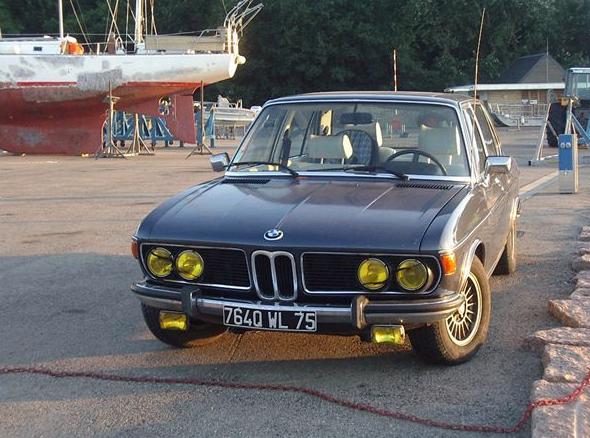 BMW 33