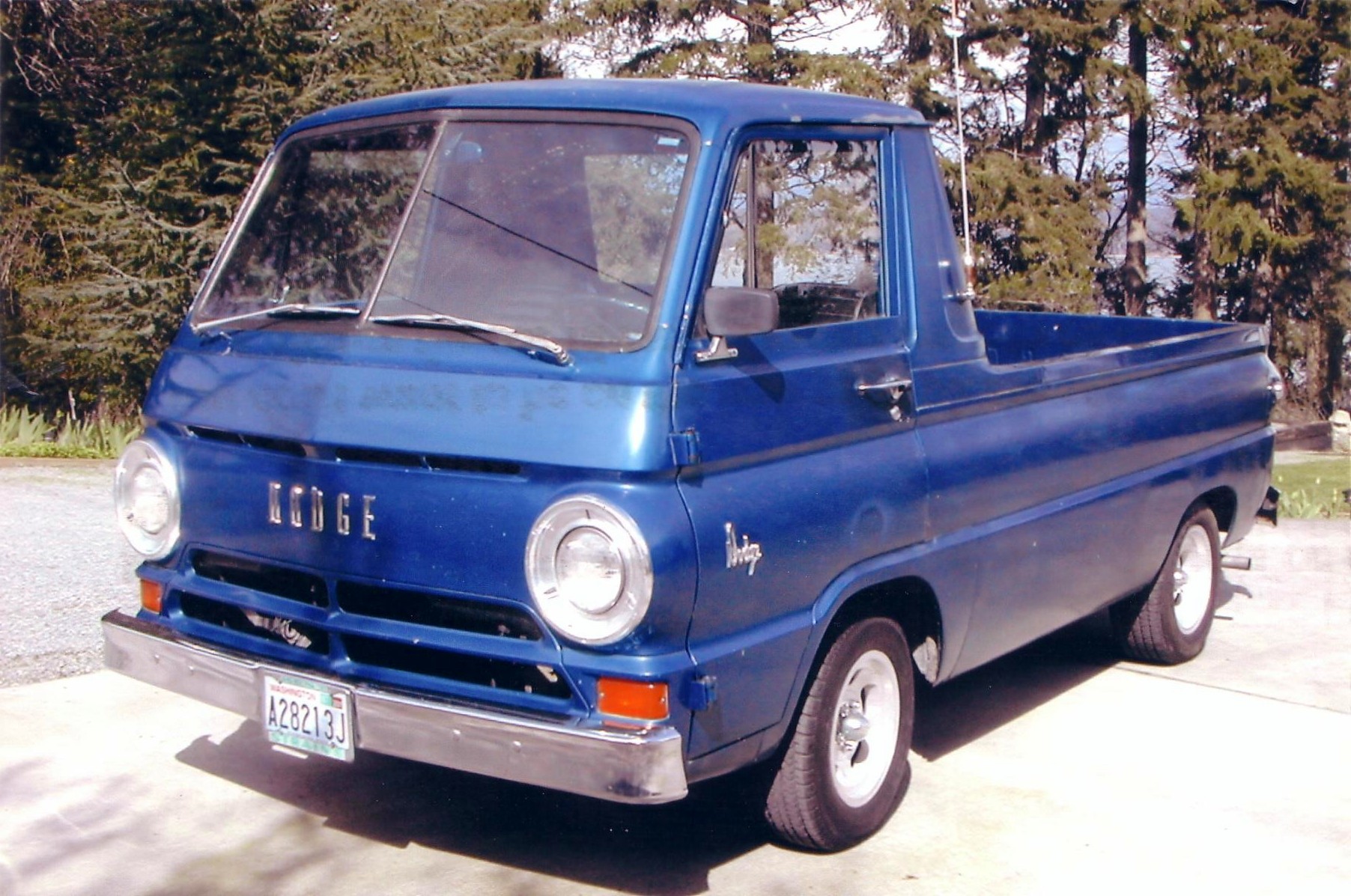 Dodge A 100