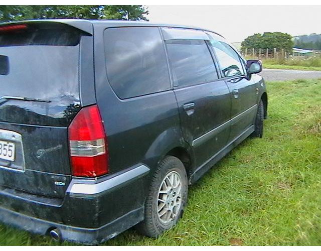 Mitsubishi Chariot Grandis Exceed GDi Mitsubishi Chariot Grandis Exceed GDi