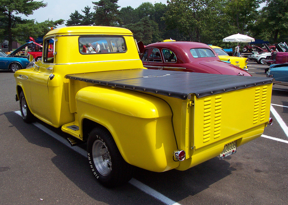 Chevrolet 3200 Pickup