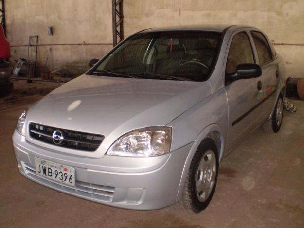 Chevrolet Corsa Sedan 18