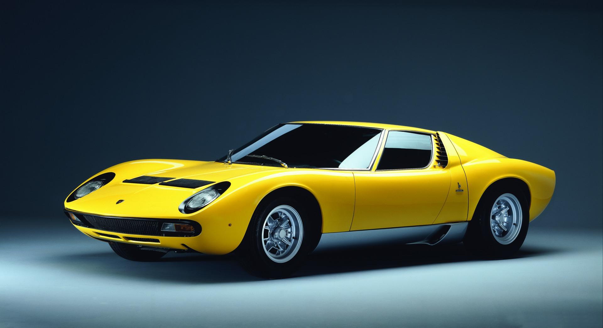 Lamborghini Miura SV