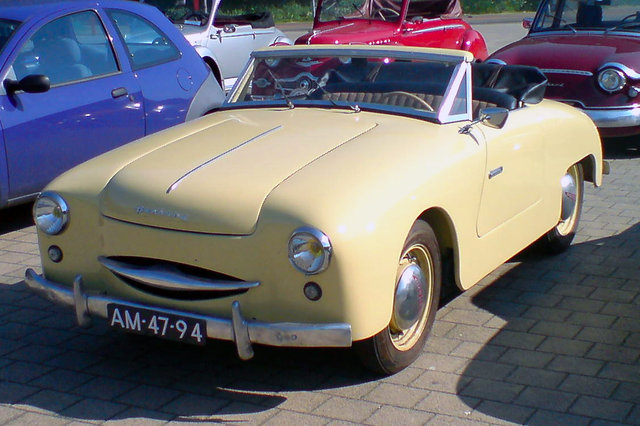 Panhard Dyna 130 X 87