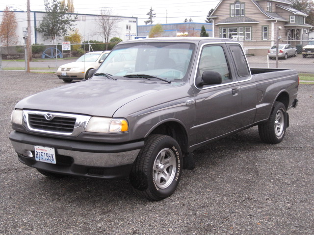 Mazda B3000 xcab