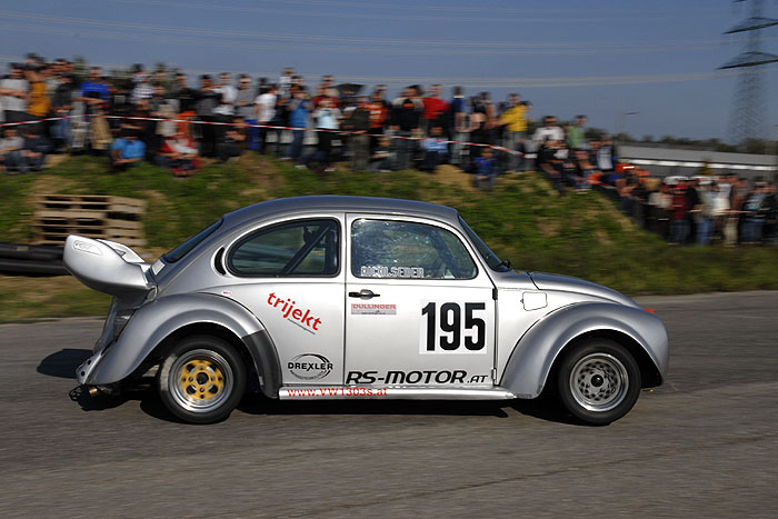 Volkswagen 1303 S Automatic Stickshift