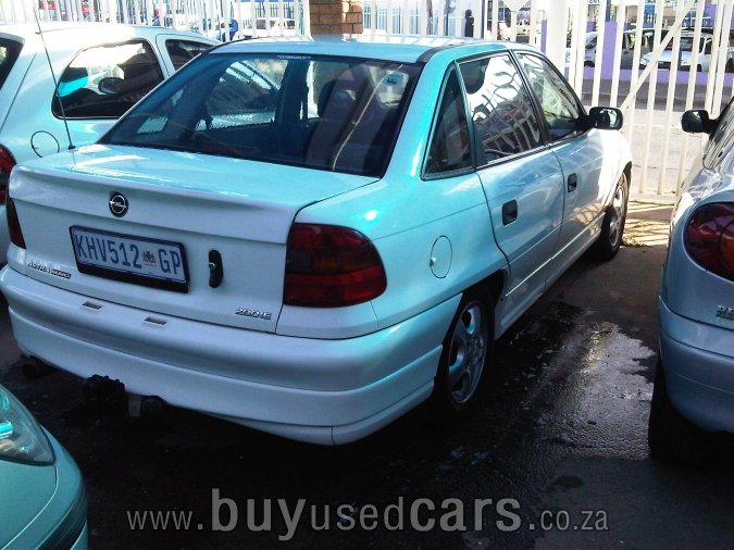 Chevrolet Astra GLS 20 Sedan