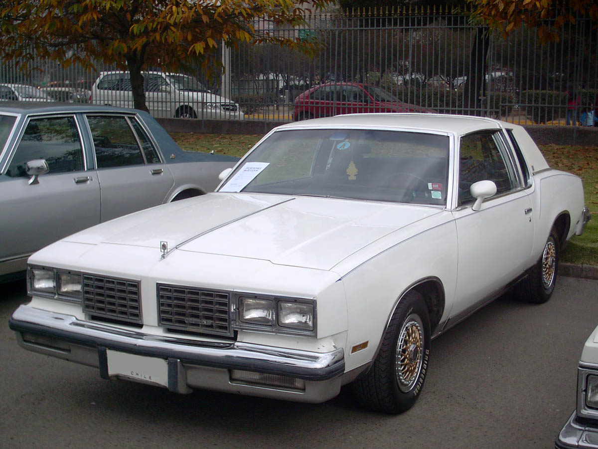 Oldsmobile Cutlass Brougham Coupe