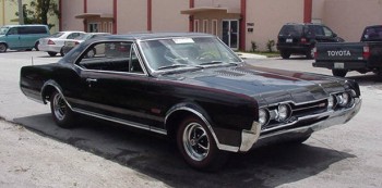 Oldsmobile Cutlass 442 coupe