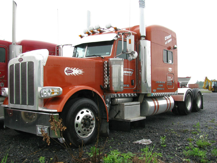 Peterbilt 389