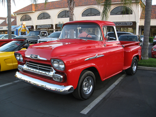 Chevrolet Apache 31