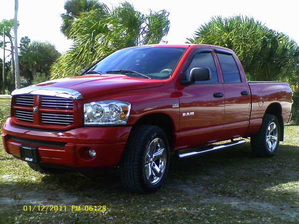 Dodge Ram 1500 SLT Hemi Sport