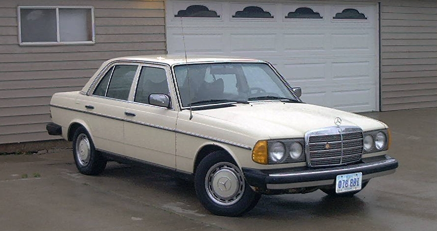 Mercedes-Benz 240D