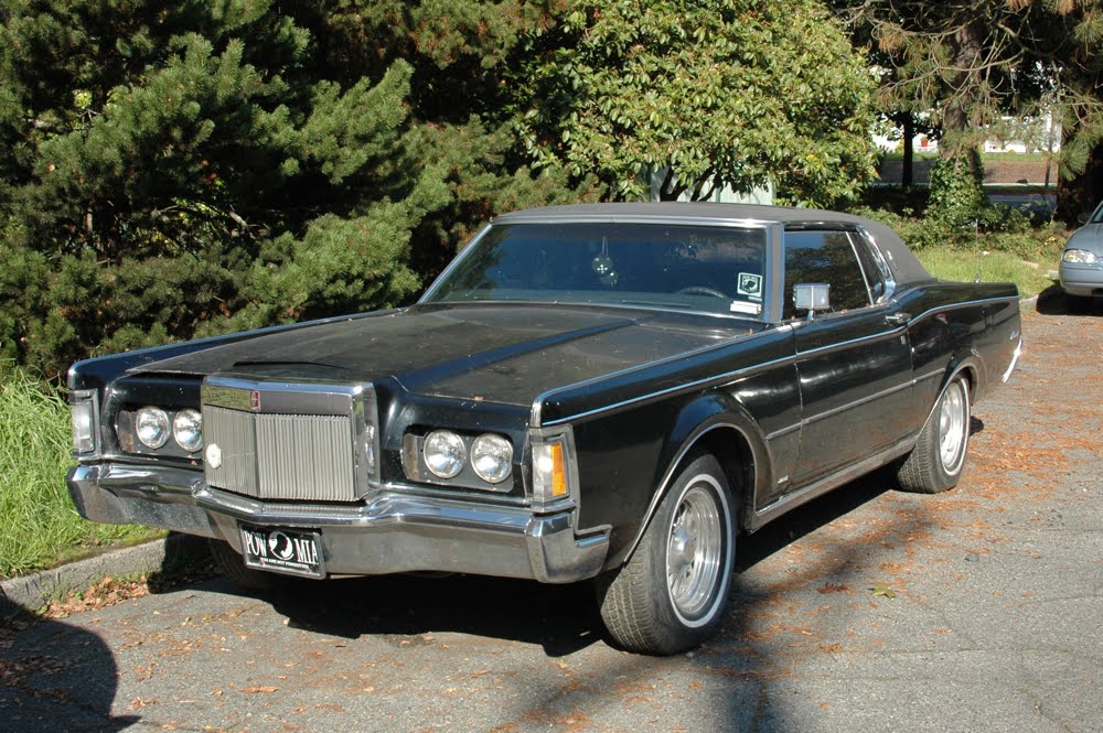 Lincoln Continental mk III coupe