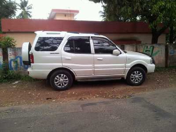 Tata Safari 4x2