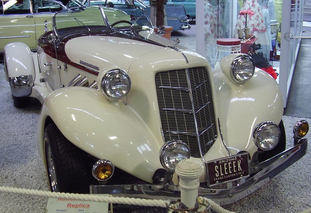 Auburn 852 Speedster replica