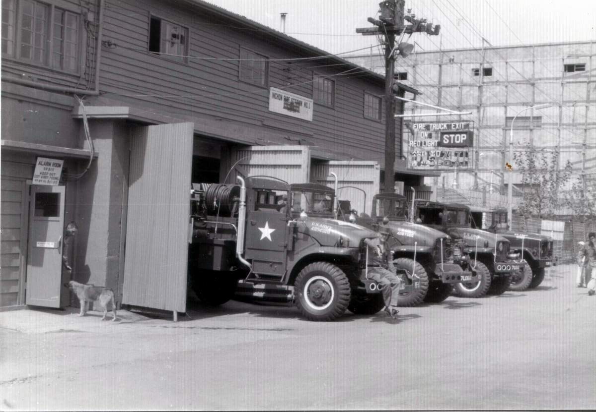 GMC M-211 6x6 Cargo