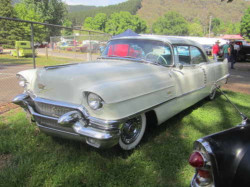 Cadillac Series 62 Sedan de Ville