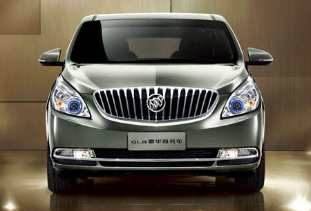 Kia Luxury MPV CARNIVAL